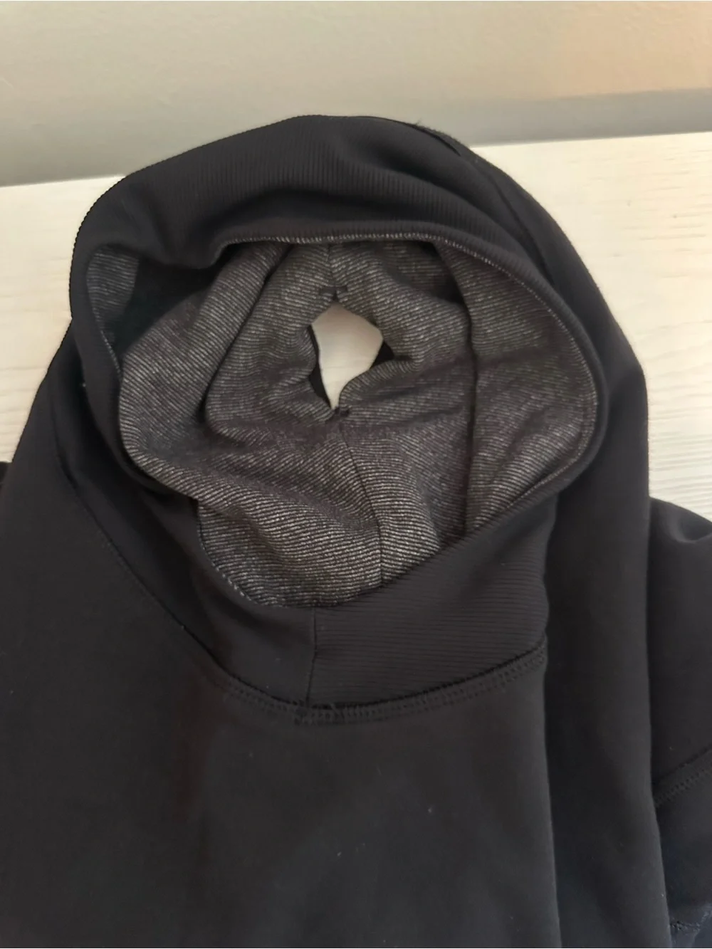 Lululemon Base Runner Hoodie Black Size 4 Rulu Running Pullover Thumbholes
